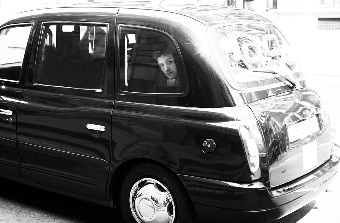 Mirar y mirarnos. José Bravo